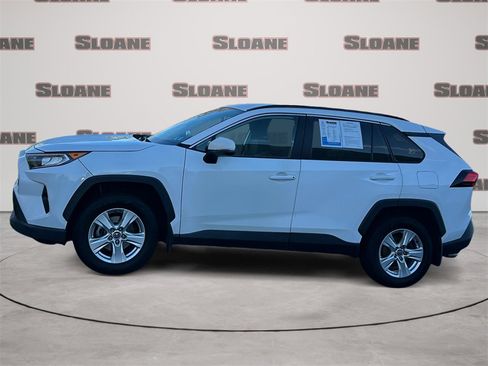 Used 2021 Toyota RAV4 XLE image 2