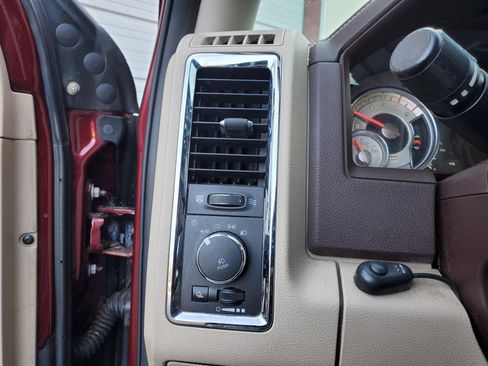 Used 2018 RAM 2500 Longhorn image 22