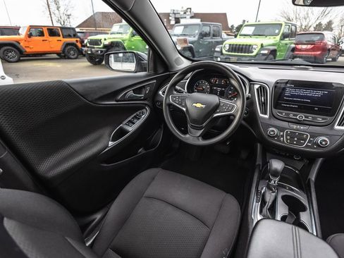 Used 2024 Chevrolet Malibu LT image 23