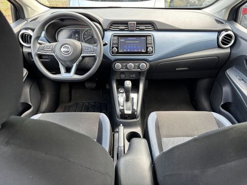 Used 2025 Nissan Versa SV w/ Trunk Package FWD image 39