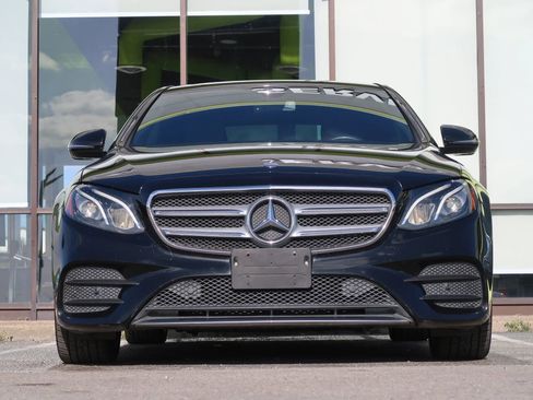 Used 2017 Mercedes-Benz E 300 image 3
