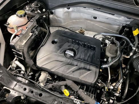 Used 2023 Chevrolet TrailBlazer RS w/ Technology Package FWD image 35