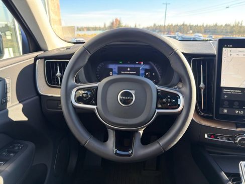 Used 2026 Volvo XC60 B5 Plus AWD/4WD image 11