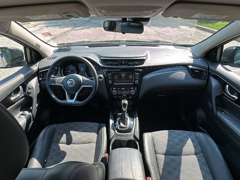 Certified 2022 Nissan Rogue Sport SV w/ Technology Package image 27