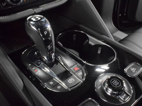 New 2024 Bentley Bentayga Extended Wheelbase image 41