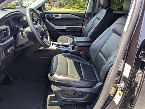 Used 2024 Ford Explorer XLT w/ Equipment Group 202A image 15