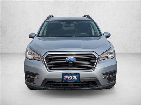 Used 2022 Subaru Ascent Premium w/ Convenience Package image 2