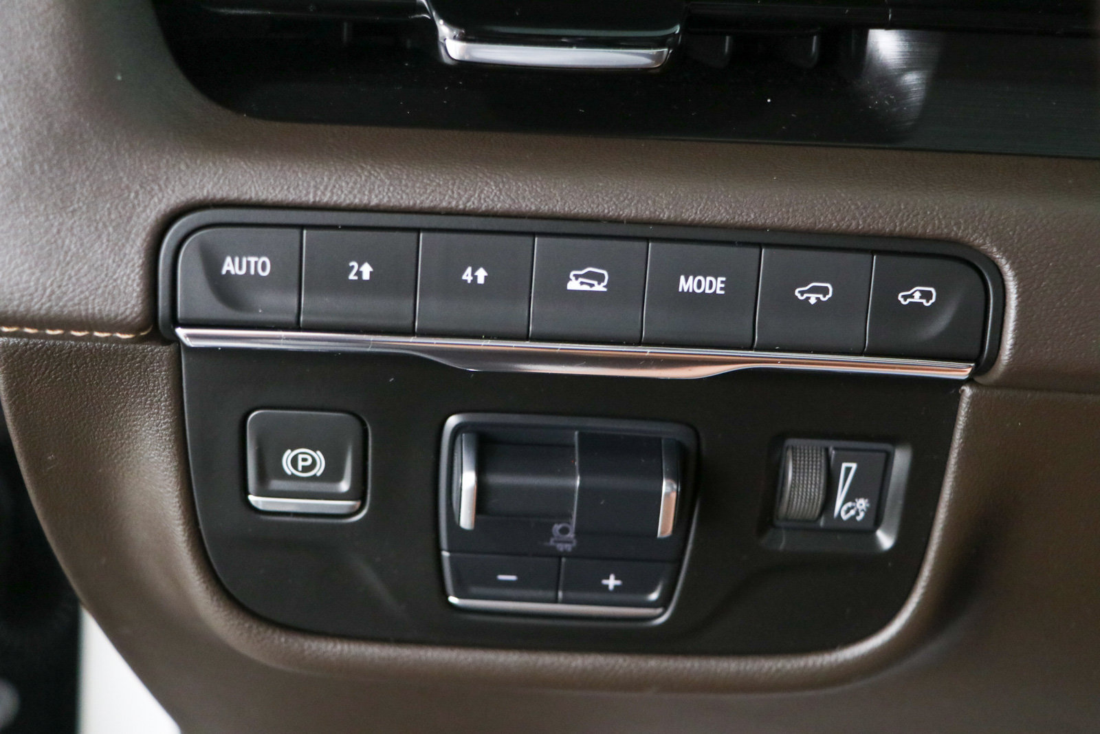 Used 2023 Cadillac Escalade Sport w/ Touring Package AWD/4WD image 24