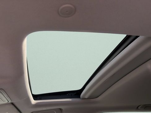 Used 2025 Honda CR-V EX-L image 21