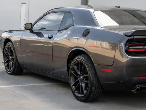 Used 2022 Dodge Challenger GT image 18
