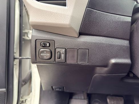 Used 2016 Toyota Corolla LE FWD image 22