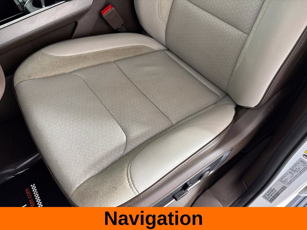 Used 2026 RAM 1500 Laramie AWD/4WD image 12