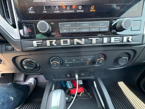 Used 2025 Nissan Frontier SV AWD/4WD image 36