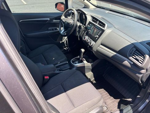Used 2019 Honda Fit LX image 12