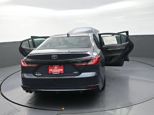 Used 2026 Toyota Camry XSE FWD image 43
