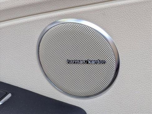 Used 2013 Mercedes-Benz SLK 250 image 16