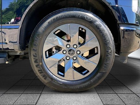Certified 2025 Ford F150 Lightning Lariat AWD/4WD image 8