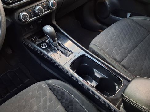 Certified 2024 Nissan Kicks SV image 17