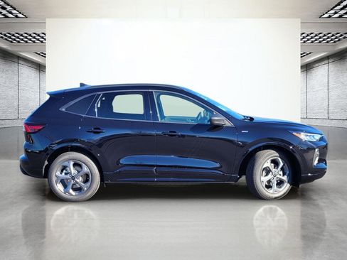 Used 2024 Ford Escape ST-Line w/ Equipment Group 301A image 7