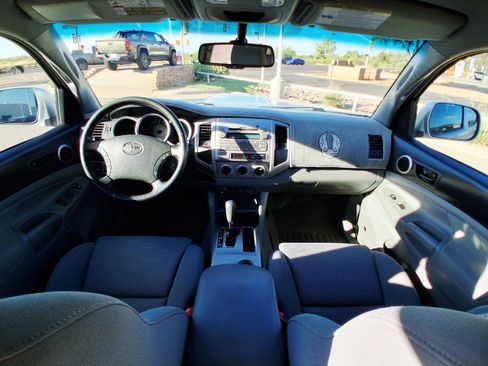 Used 2010 Toyota Tacoma PreRunner RWD image 28