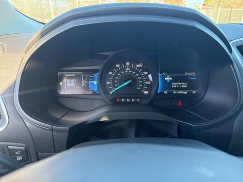 Used 2024 Ford Edge Titanium image 12