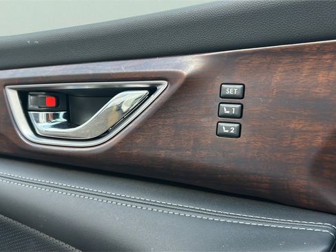 Used 2023 Subaru Ascent Touring image 30