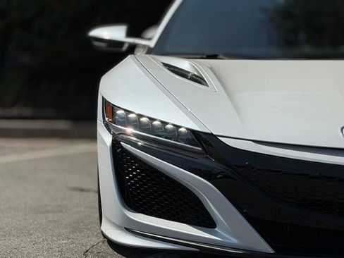 Used 2019 Acura NSX image 4