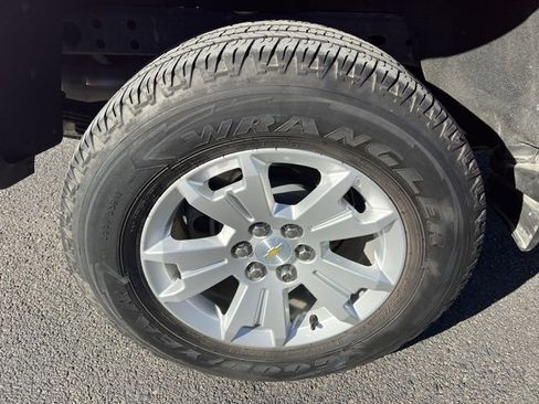 Used 2019 Chevrolet Colorado LT w/ LT Convenience Package image 14