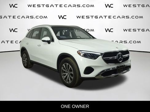 Used 2024 Mercedes-Benz GLC 300 image 2
