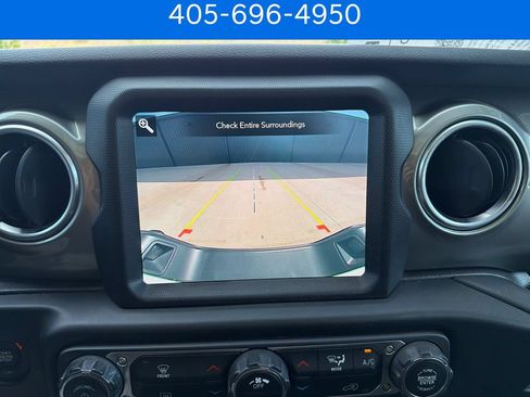 Used 2020 Jeep Gladiator Overland AWD/4WD image 27
