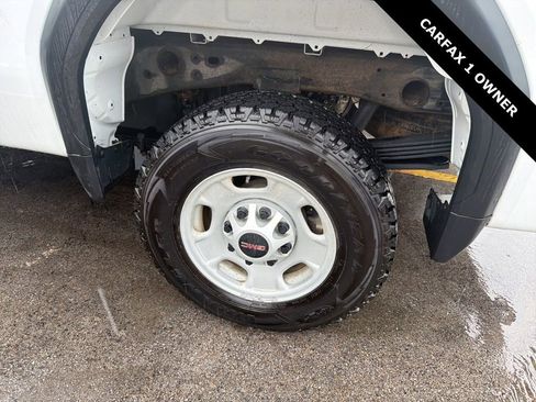 Used 2022 GMC Sierra 2500 Pro w/ Convenience Package AWD/4WD image 9