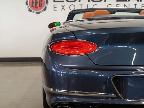Used 2024 Bentley Continental GT V8 AWD/4WD image 29
