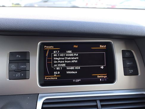 Used 2015 Audi Q7 TDI Premium Plus w/ Premium Plus Package AWD/4WD image 31