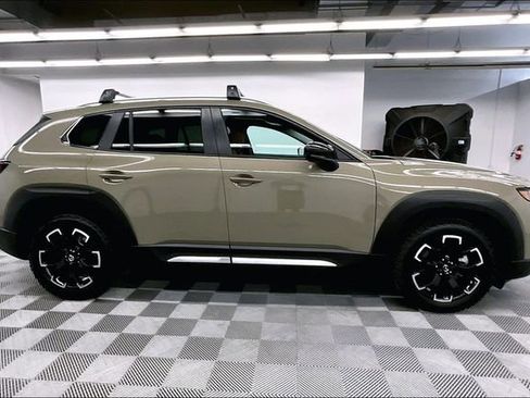 Used 2025 MAZDA CX-50 Meridian Edition w/ Weather Package AWD/4WD image 16