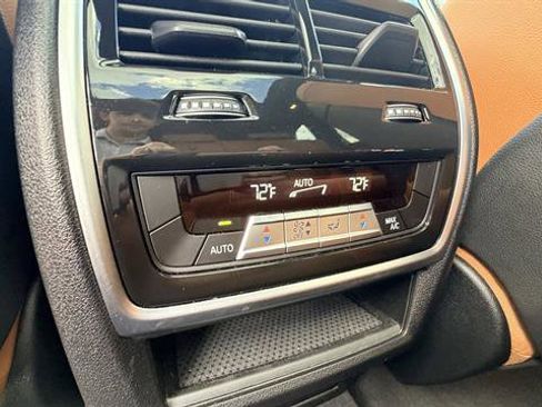 Used 2022 BMW X5 xDrive40i w/ M Sport Package AWD/4WD image 27