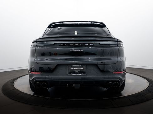 Certified 2026 Porsche Cayenne Coupe AWD/4WD image 6