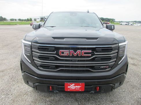New 2026 GMC Sierra 1500 AT4 w/ AT4 Premium Package AWD/4WD image 13