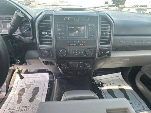 Used 2020 Ford F550 4x4 Regular Cab Super Duty image 12