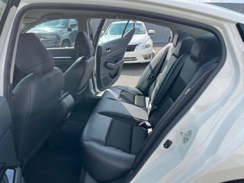 Used 2025 Nissan Altima 2.5 SR FWD image 22