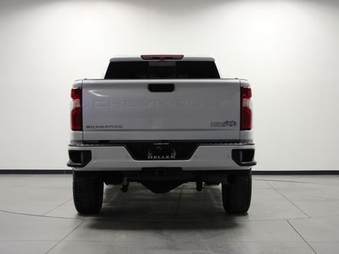 Used 2023 Chevrolet Silverado 2500 High Country w/ Safety Package II image 5
