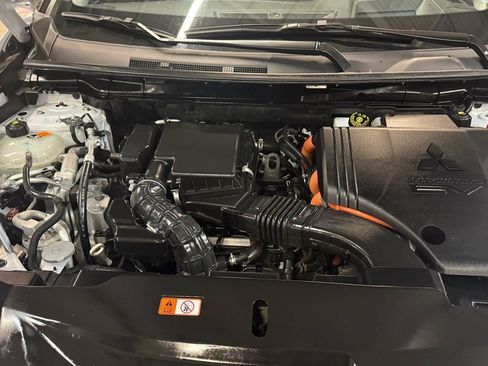 Used 2024 Mitsubishi Outlander SEL image 13