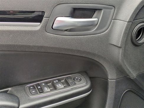 Used 2023 Chrysler 300 S image 16