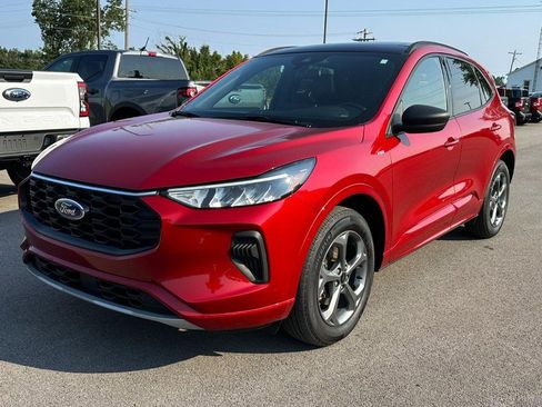 Used 2024 Ford Escape ST-Line w/ Tech Pack #1 AWD/4WD image 3