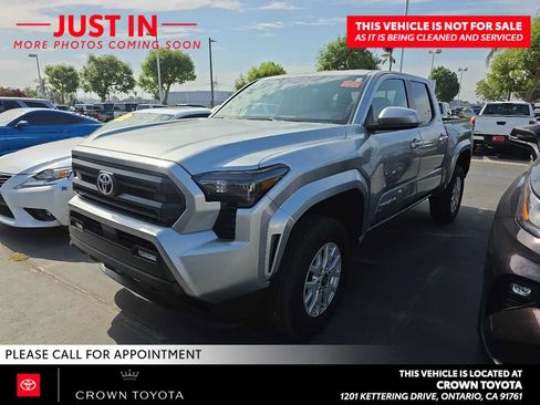 Used 2024 Toyota Tacoma SR5 AWD/4WD image 2