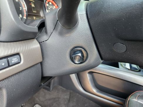 Used 2020 Nissan Titan PRO-4X w/ Pro-4x Convenience Package image 30