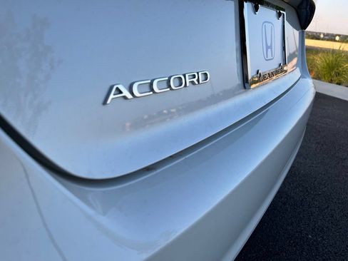 Used 2025 Honda Accord SE image 8