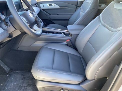 New 2026 Ford Explorer Active w/ Active Comfort Package image 52