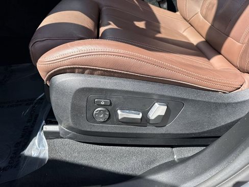 Used 2022 BMW X5 sDrive40i w/ Premium Package image 42