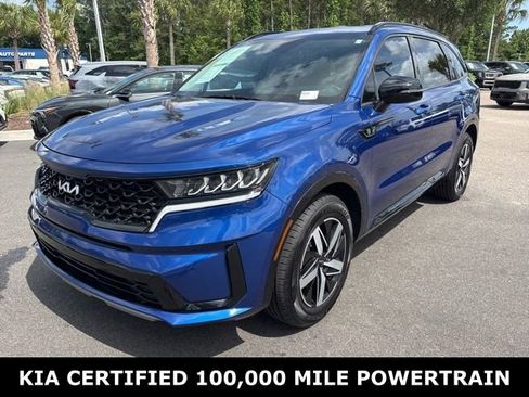 Certified 2022 Kia Sorento S FWD image 1