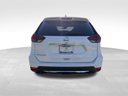 Certified 2019 Nissan Rogue S image 6